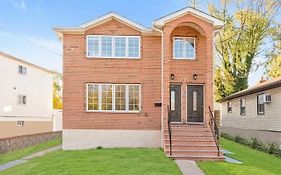 Luxury Guest House - Cheap Jfk Pick Up & Drop Off Available